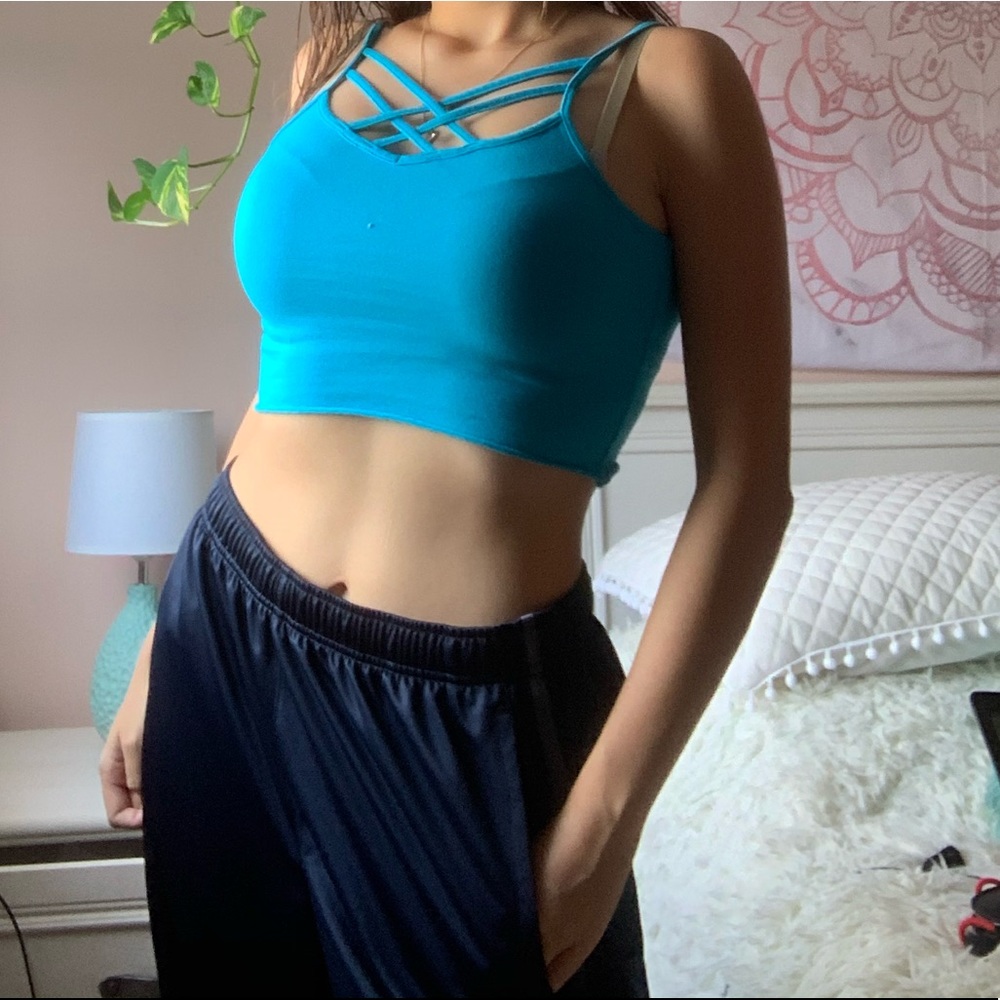 BLUE BRANDY CROP TOP